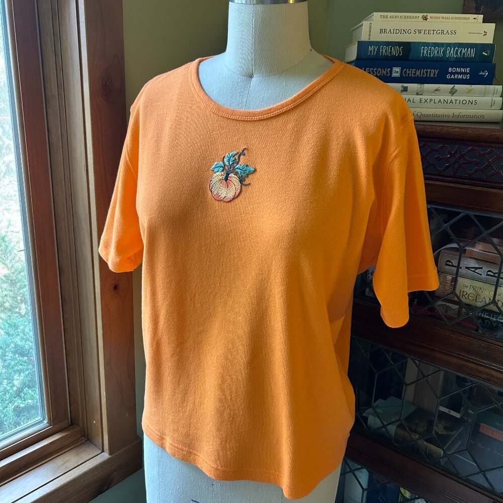 Las Olas Tee with Pumpkin Embroidered Applique Embellishment (NWOT)
